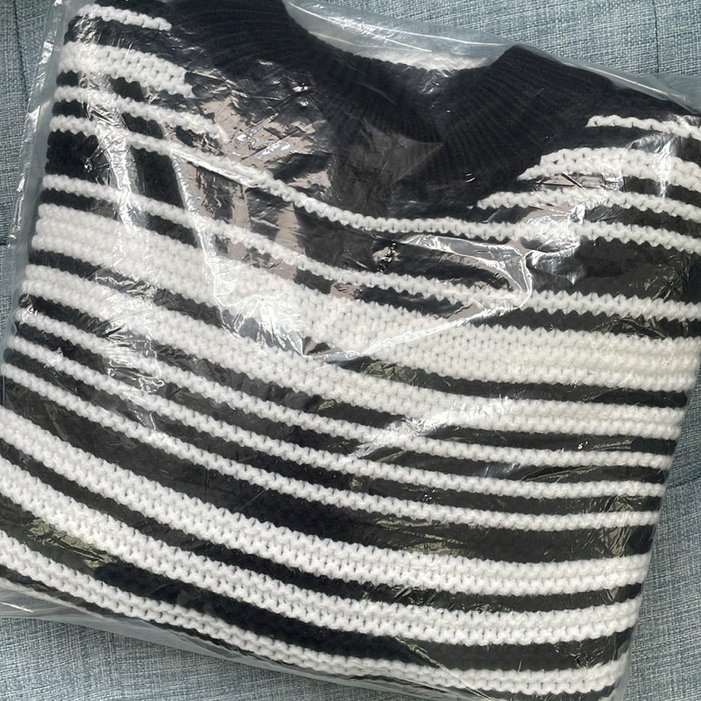 Cozy Knitted Crew Neck Sweater - Picture 15 of 15